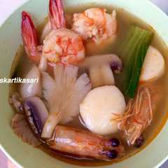 A picture of Tom Yum Goong.