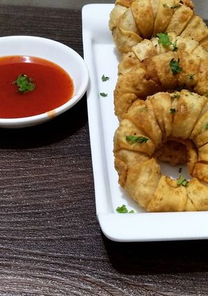 A picture of Ring samosa.