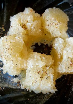 ટોપરા પાક (Topra Paak Recipe In Gujarati) રેસીપી મુખ્ય ફોટો