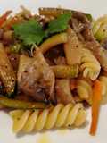 Fusilli con Zucchine, Carote, Cipollotto e Funghi Pleurotus