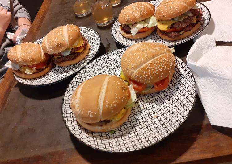 La façon simple de faire des recettes Hamburgers Délicieux garanti