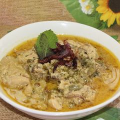 A picture of Hyderabadi Dum Ka Chicken.
