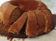 Una foto de budin con harina integral y nueces