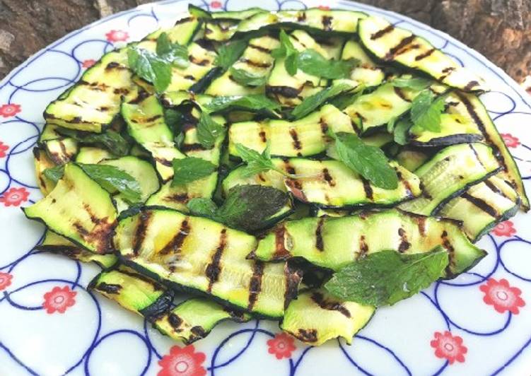 Step-by-Step Guide to Make Perfect Zucchine grigliate all&#39;aceto e menta