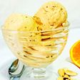 Helado casero de naranja y almendras