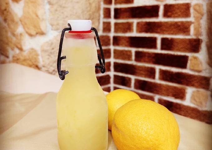 Limoncello homemade