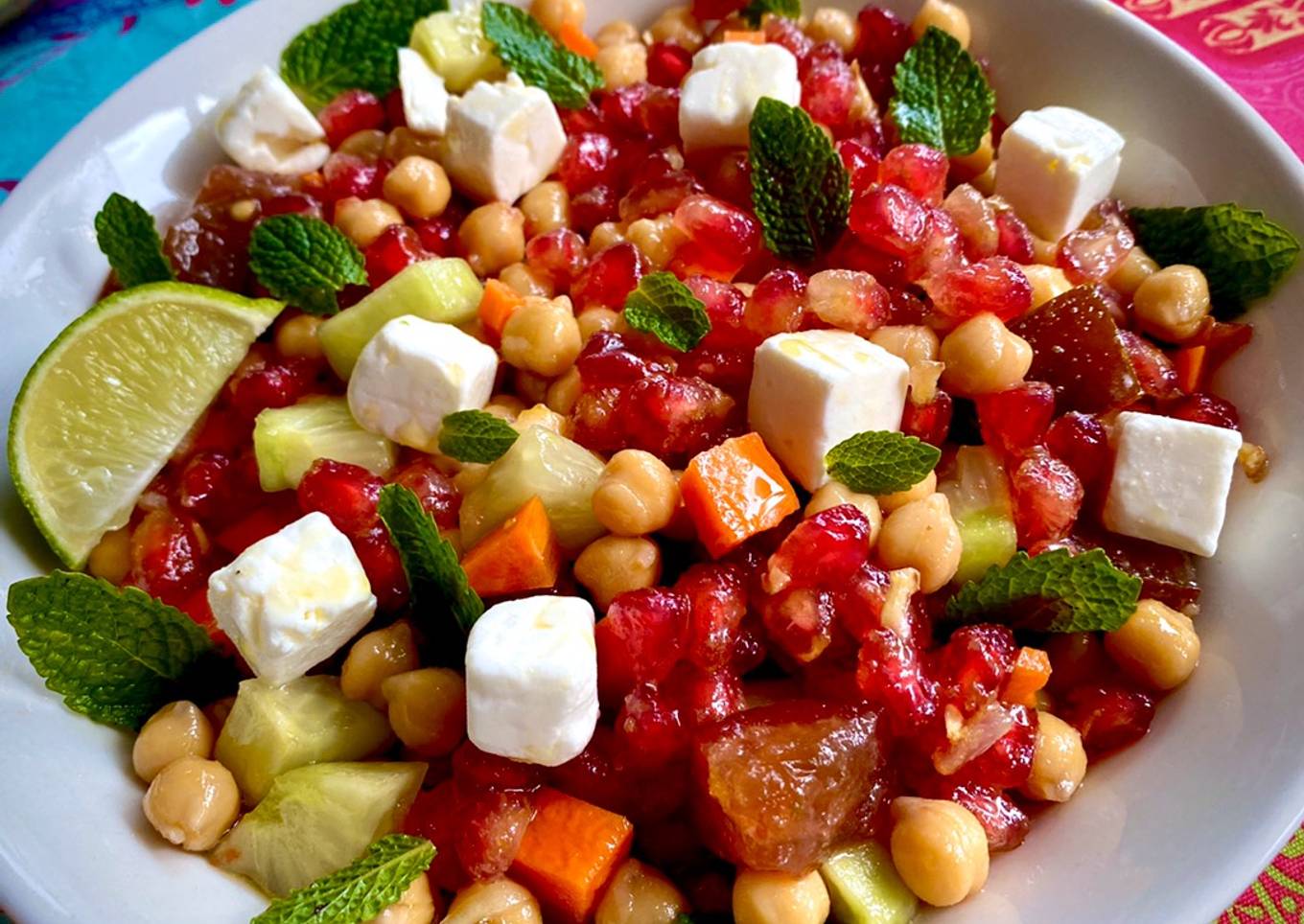 Ensalada de garbanzos y granada