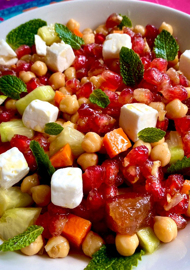 Una foto de Ensalada de garbanzos y granada