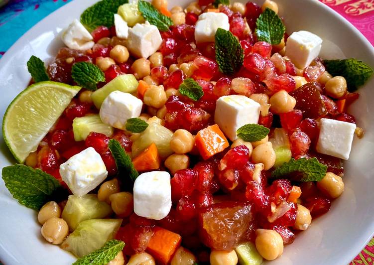 Ensalada de garbanzos y granada