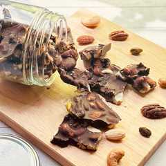 Mixed Nuts Dates Choco Bark (15)-レシピのメイン写真