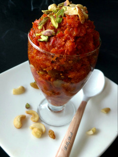 A picture of Gajar ka halwa.