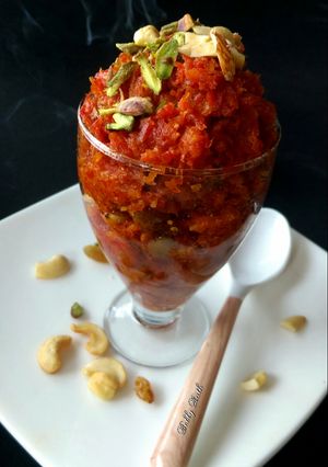 A picture of Gajar ka halwa.