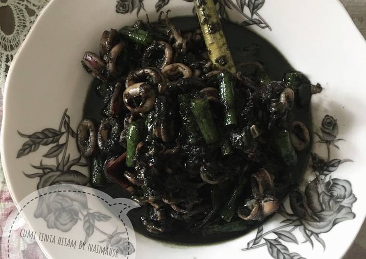 Cumi masak hitam