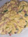 Cavatelli con crema di patate speck e rucola