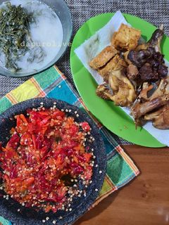 Foto resep Ayam Goreng Sambal Bawang ala Bu Toha