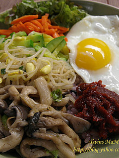 韓國料理 ~ 韓國拌飯 的食譜成品照片
