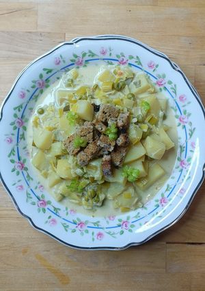 Une photo de 🍲 Mijoté de PDT et poireaux