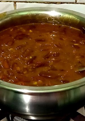 पंजाबी राजमा मसाला (Punjabi Rajma Masala recipe in hindi) रेसिपी मुख्य फोटो