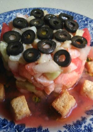 Foto principal de Nido de frutas con gambas