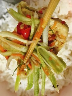 รูปของ ยำมะม่วงสมุนไพรเต้าหู้ย่างคลีน #กินผักรักสุขภาพ4 #กินเจ