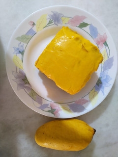 A picture of Mango cake.