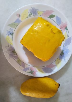 A picture of Mango cake.