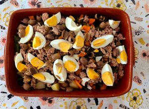 Foto de Salada Russa com Atum e Azeitonas