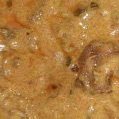 A picture of Kadhi pakora.