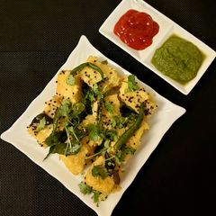 A picture of Dhokla.