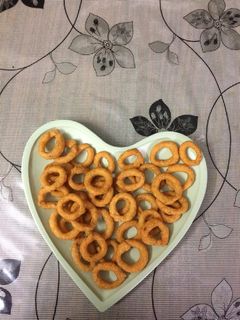 सूजी के रिंग्स (Suji ke rings recipe in Hindi) रेसिपी मुख्य फोटो