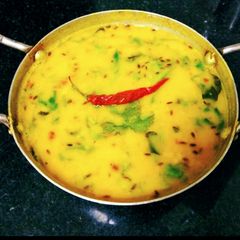 A picture of Toor daal fry.