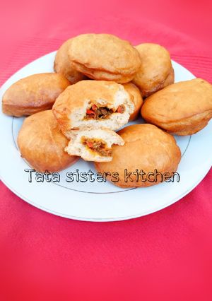 A picture of Fried fish bread.