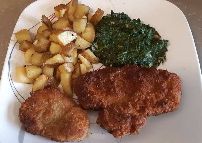 Schnitzel with oven roasted potatoes