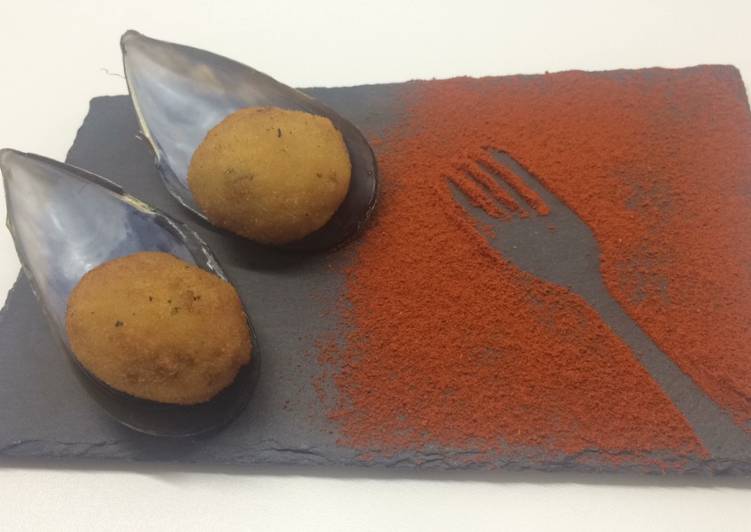Mejillones Tigre o croquetas de mejillones