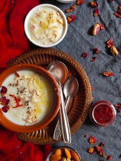 ડ્રાયફ્રુટ ખીર(Dryfruit Kheer Recipe in Gujarati) રેસીપી મુખ્ય ફોટો