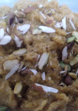 A picture of Paithay ka halwa.