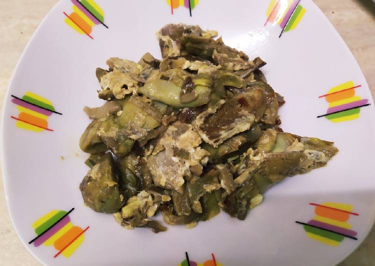 Revuelto de alcachofas y setas de cardo
