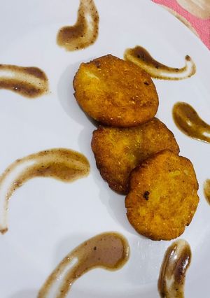 A picture of Aloo tiki.