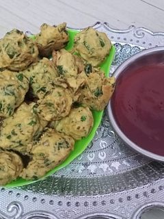 मेथी के पकौड़े (methi ke pakode recipe in Hindi) रेसिपी मुख्य फोटो