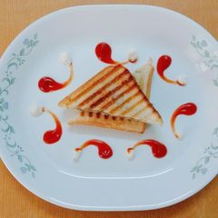 A picture of Potato Onion Sandwich.