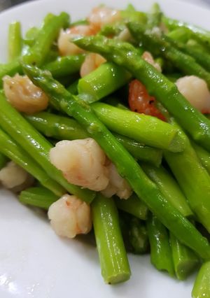 Hình của món Măng tây xào tôm.