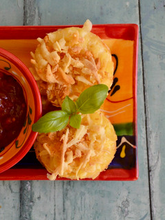 A picture of Baked Mac & Cheese Bites.