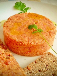 Una foto de Tartar de espetec