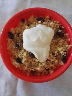 Kuszkusz mazsolával recept fotója