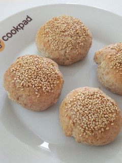A picture of English Whole Wheat Sweet Buns.