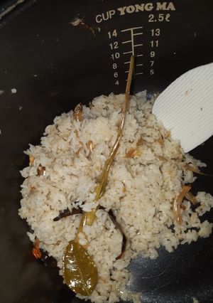 Foto resep Nasi liwet Teri magic Com 😁