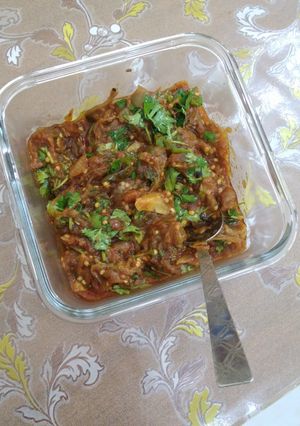 A picture of Baigan ka bharta.