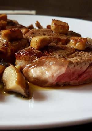 Una foto de Entrecotte con portobello y foie