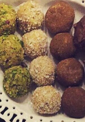 صورة لوصفة كرات الشوفان وجوز الهند