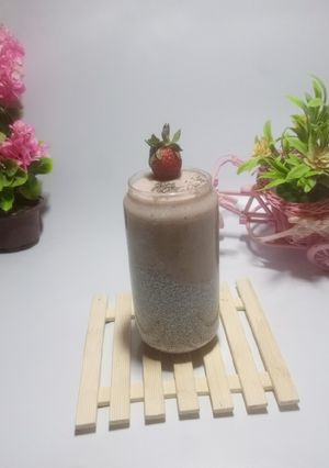 A picture of Strawberry, Banana chia pudding.